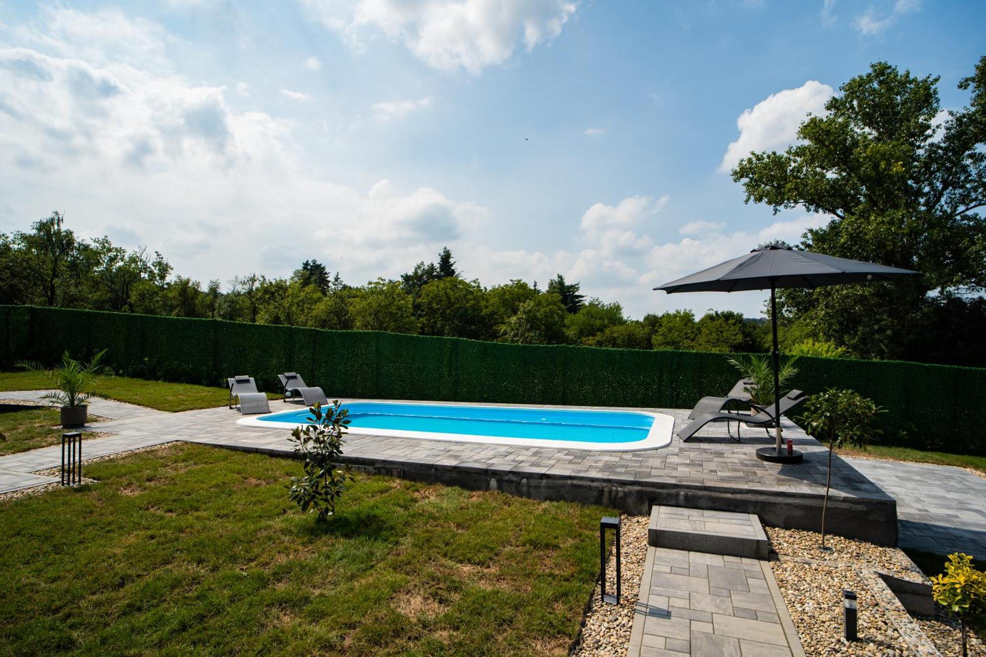 Nikis House Beograd Villa *